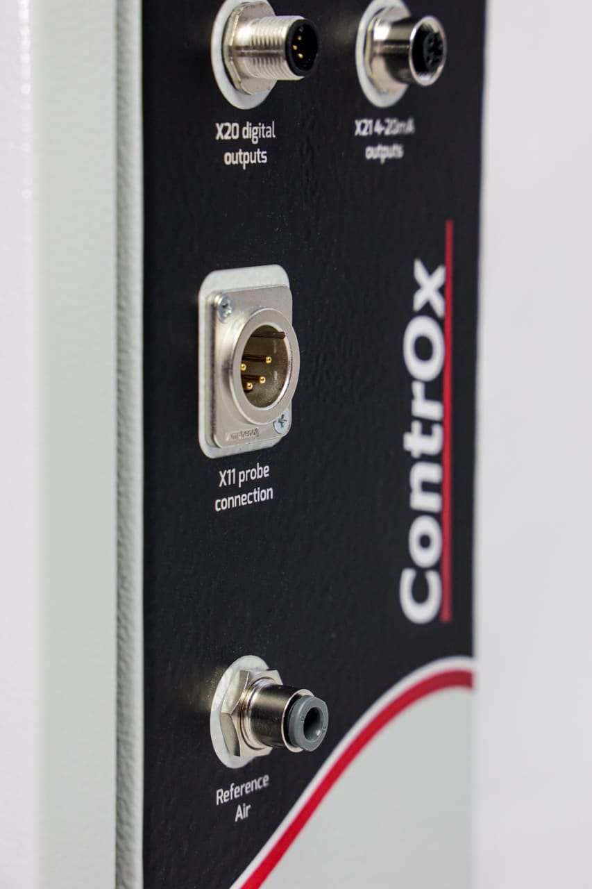 Модуль ControX, боковые разъёмы